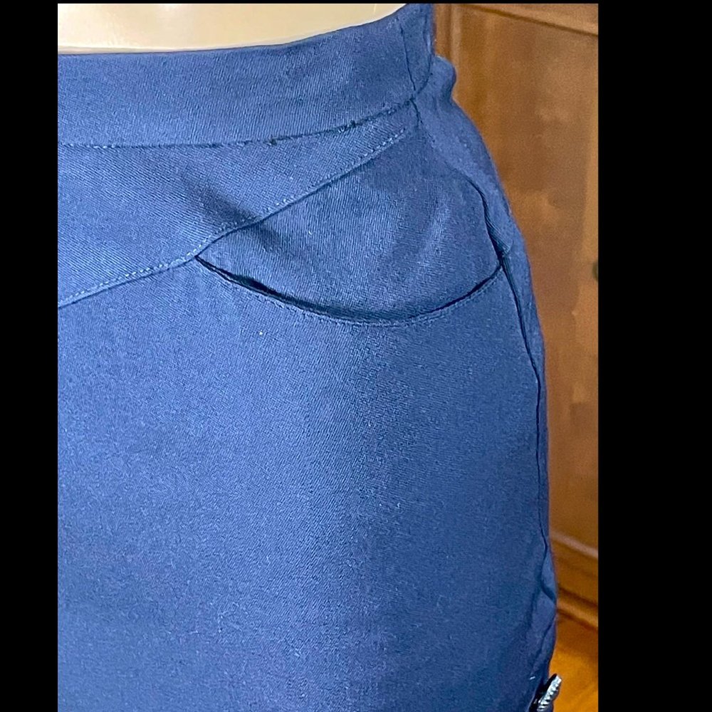 ▪️VTG▪️KARL LAGERFELD▪️Navy Blue Button Trim Seamed Wool Mini Skirt - Picture 5 of 8